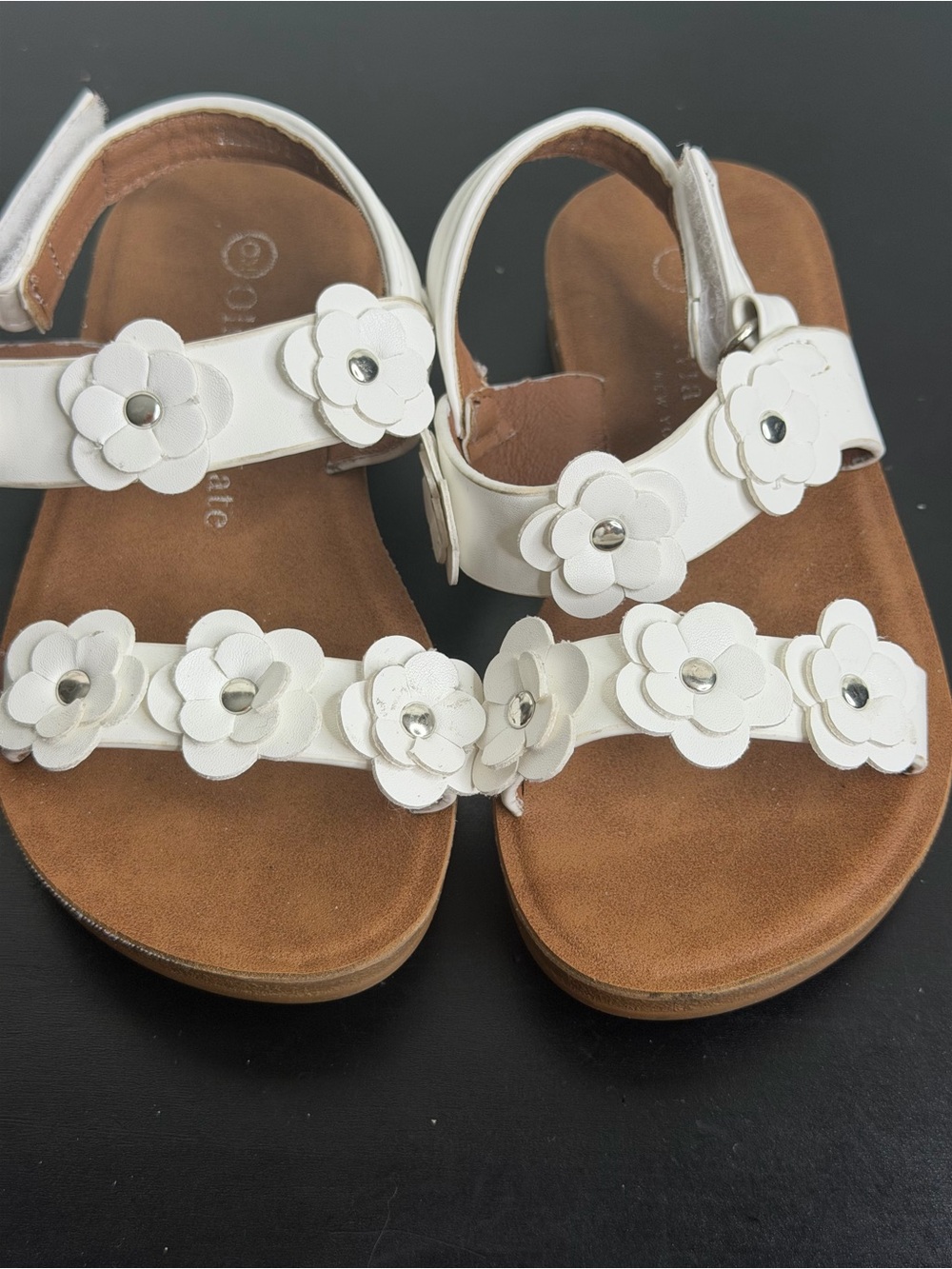 9c Toddler Girls white strapped Sandals